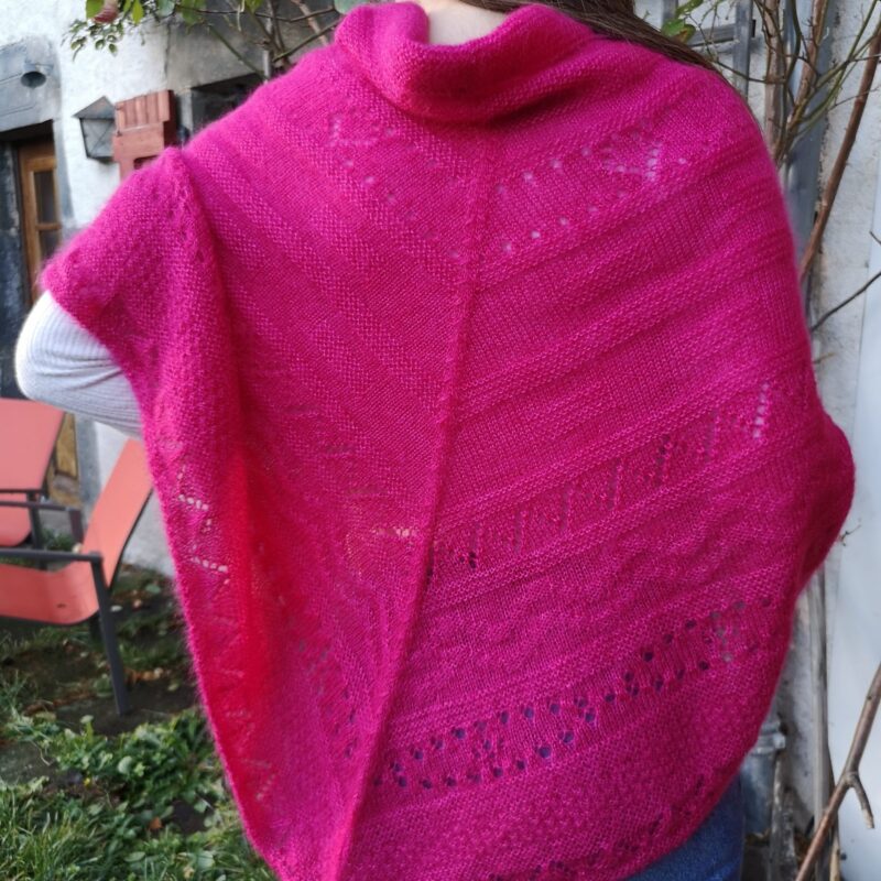 Poncho Fin en Mohair Groseille