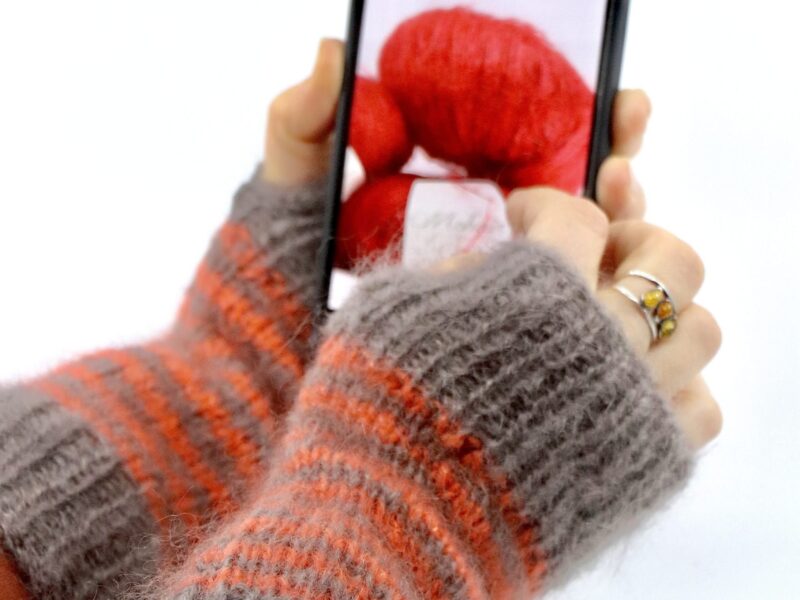 manchettes en mohair au fil de la monne laine