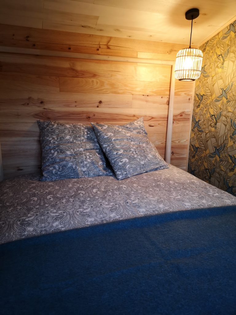 chambre du gîte le Nid de la Monne