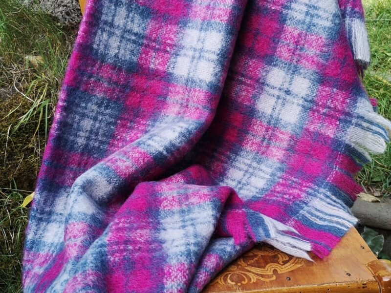 plaid en mohair carreaux fuchsia