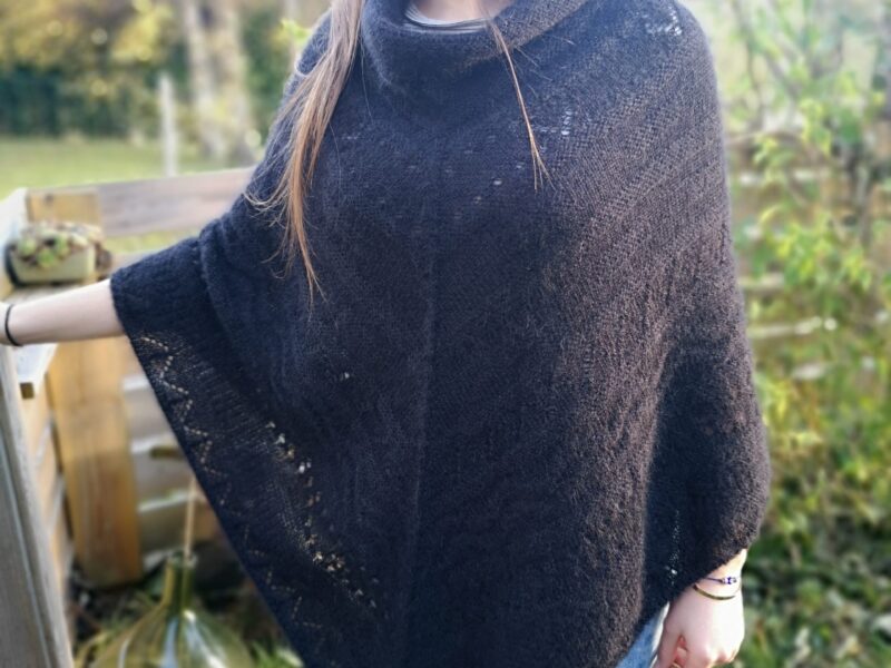poncho en mohair au fil de la monne laine