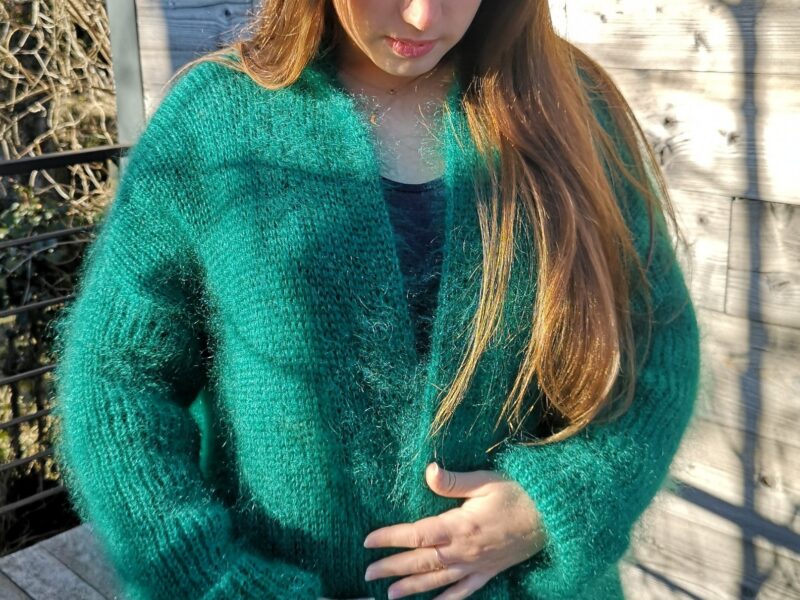 grand gilet en mohair au fil de la monne