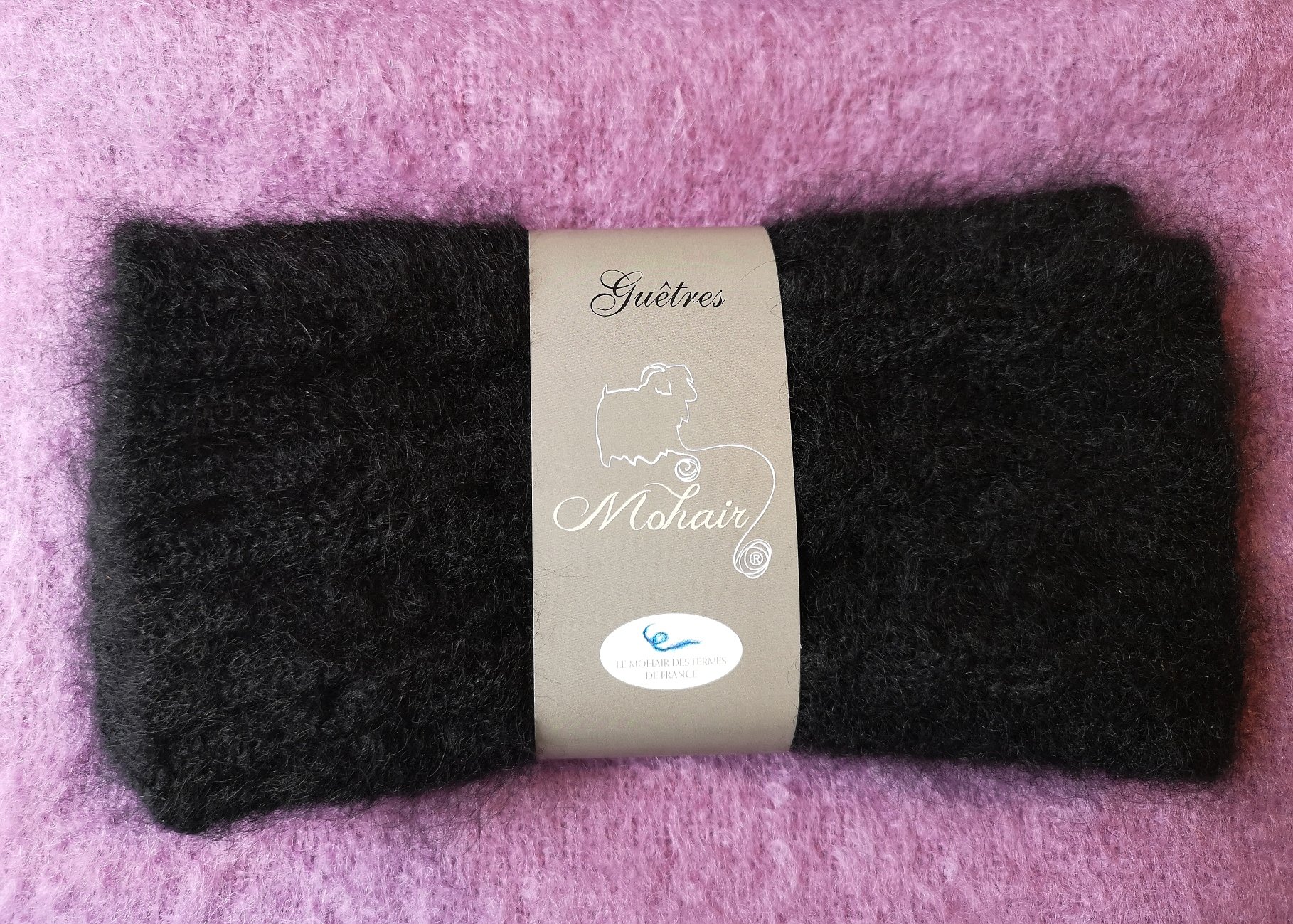 Guêtres Noires aut 25 1 guêtres en mohair noir au fil de la monne