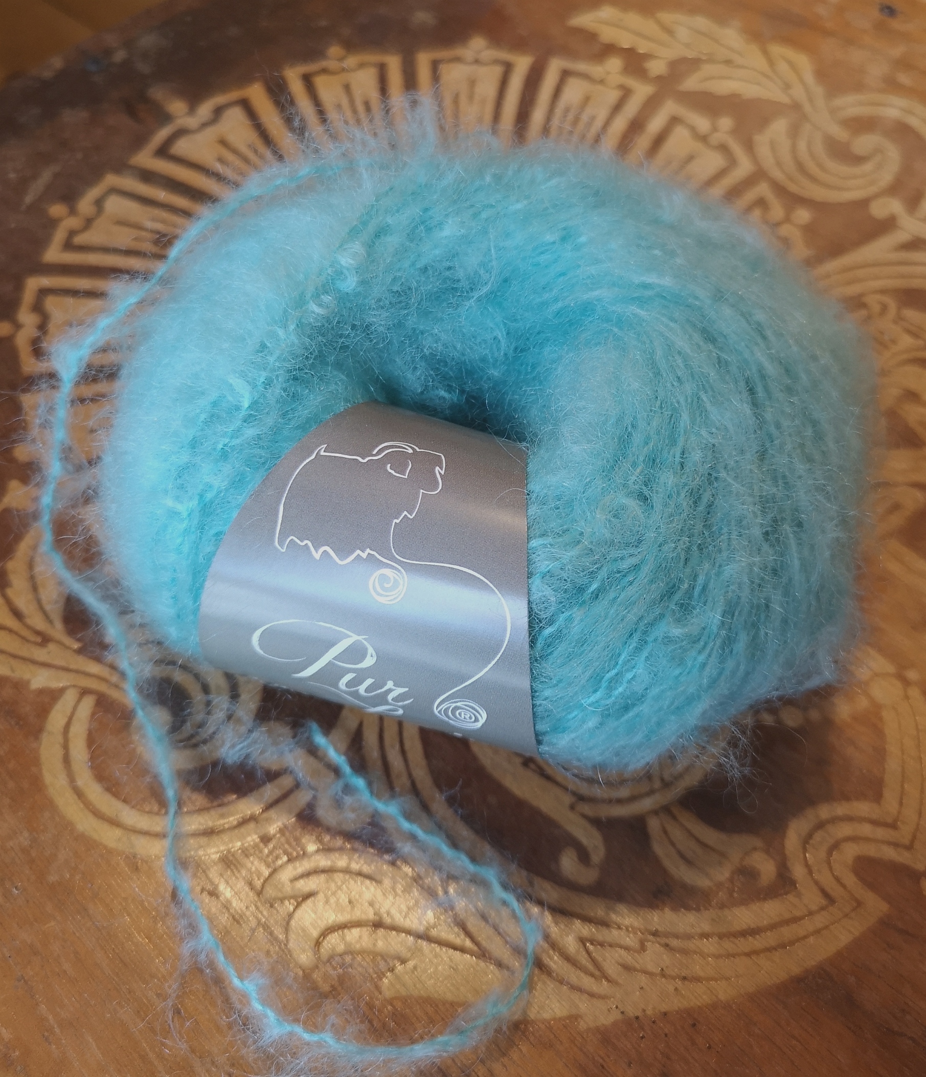 Pelote Pur Mohair Menthe 70 1080 pelote mohair
