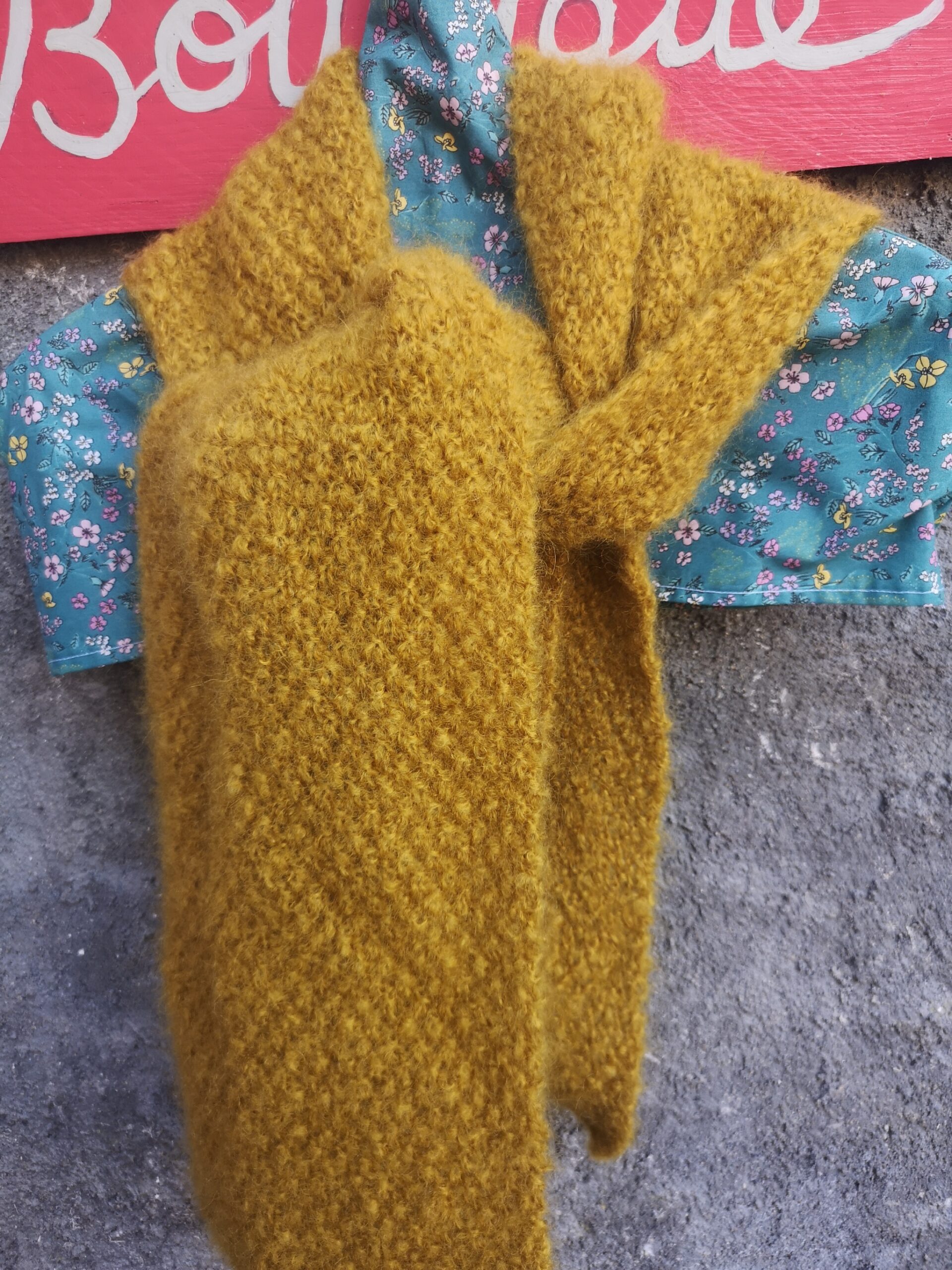 Écharpe Odile Miel 2 Écharpe Odile Pur Mohair Myosotis – Image 3